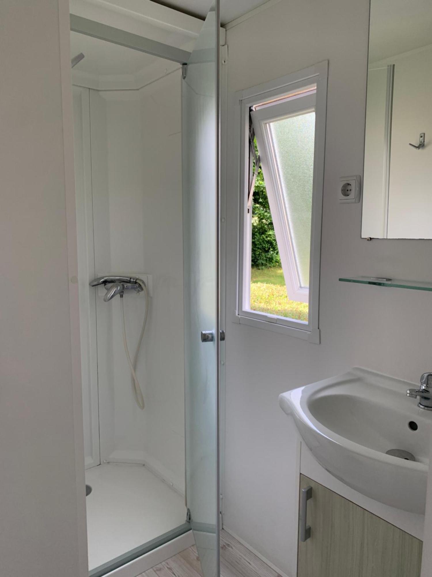 Mobil Home 10 M Et Mme Colas Litteau Exterior photo